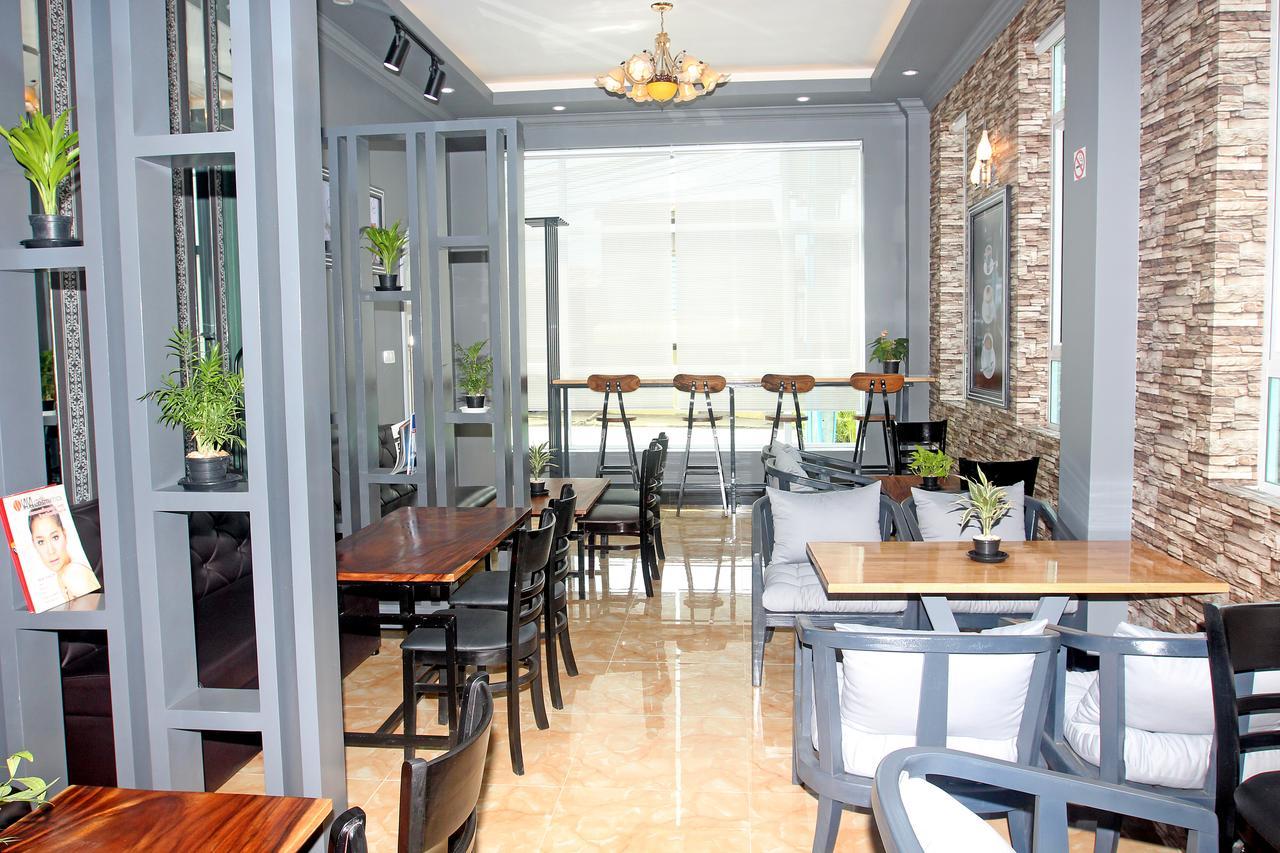 Jasmine Hotel& Sky Bar Battambang Exterior photo