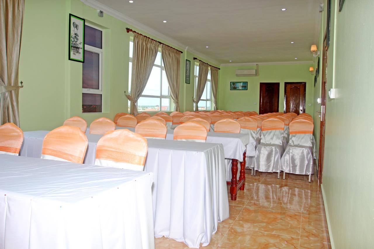 Jasmine Hotel& Sky Bar Battambang Exterior photo