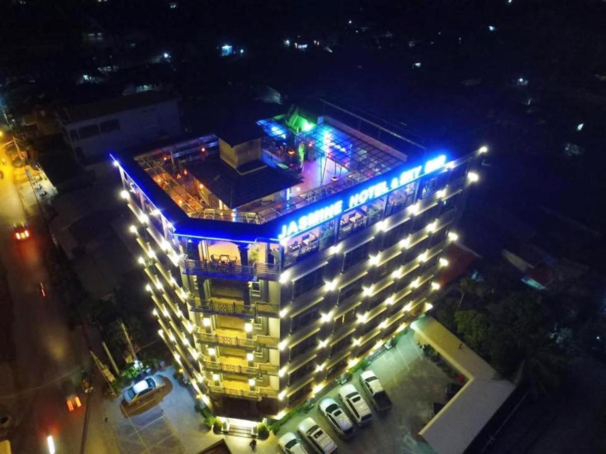 Jasmine Hotel& Sky Bar Battambang Exterior photo