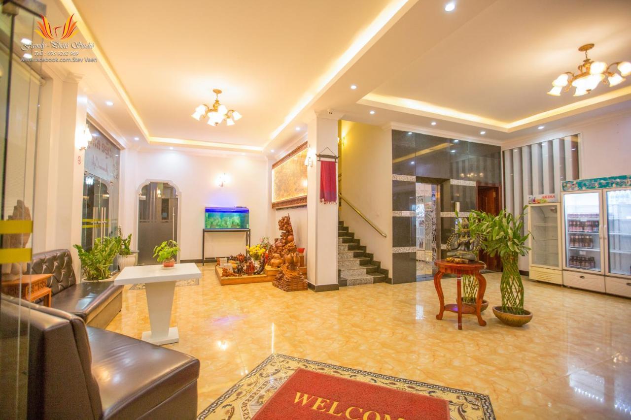 Jasmine Hotel& Sky Bar Battambang Exterior photo
