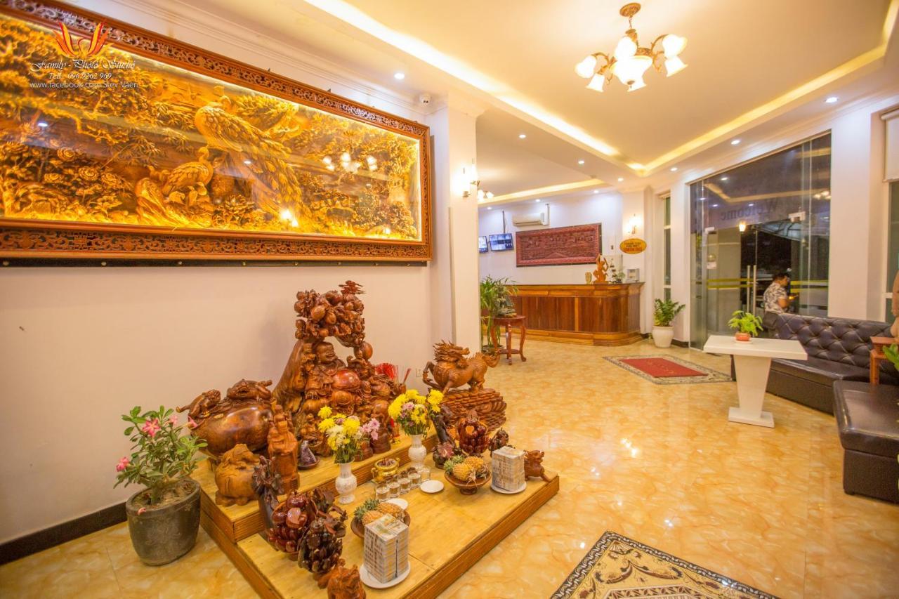 Jasmine Hotel& Sky Bar Battambang Exterior photo