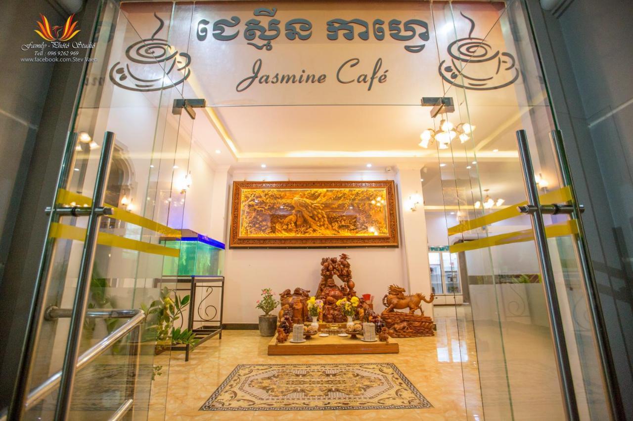 Jasmine Hotel& Sky Bar Battambang Exterior photo