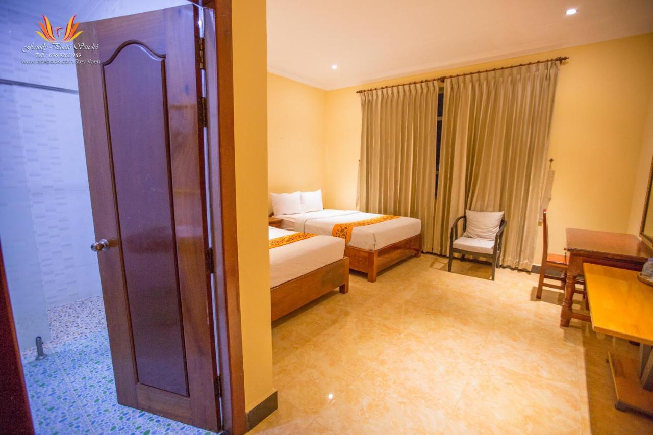 Jasmine Hotel& Sky Bar Battambang Exterior photo